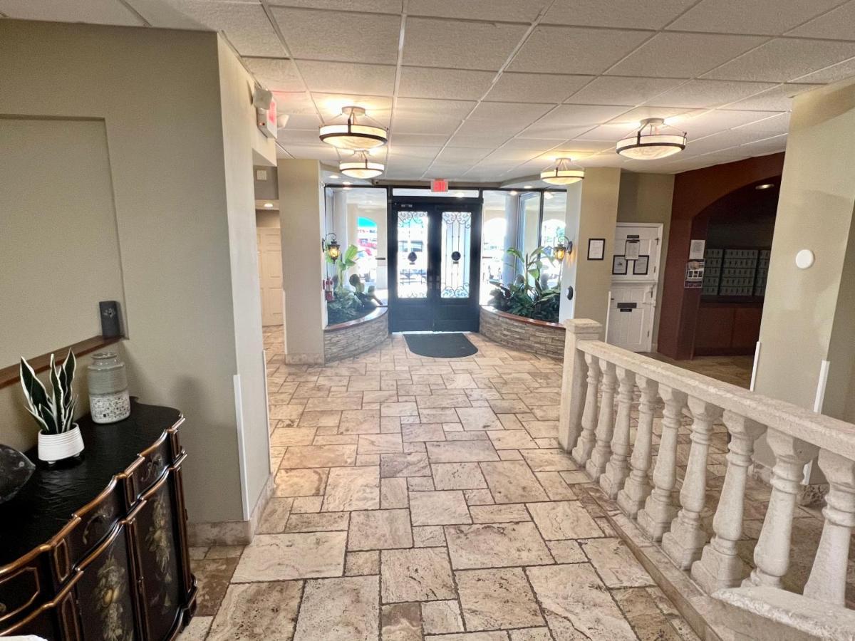 Pirates Cove 4Th Floor Balcony Remodeled Condo Daytona Beach Shores Exterior photo